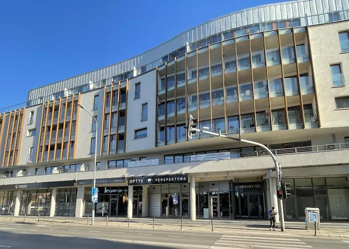 Garbary 100 White Apartment, Parking, Self Check-In 24H, Air-Conditioning